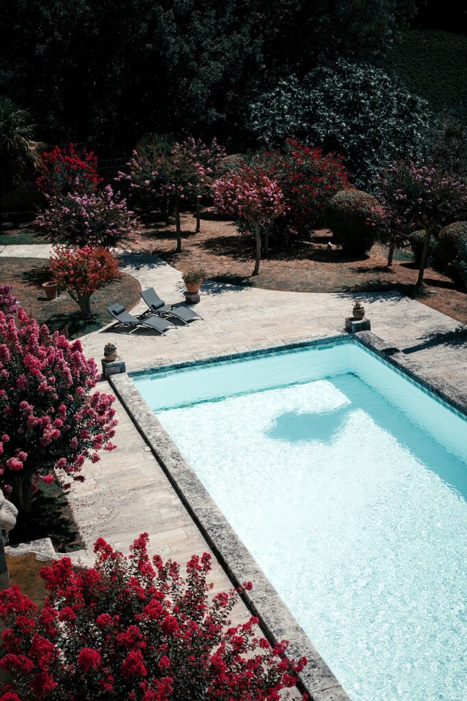 chateau, swimming pool, resort-7391023.jpg